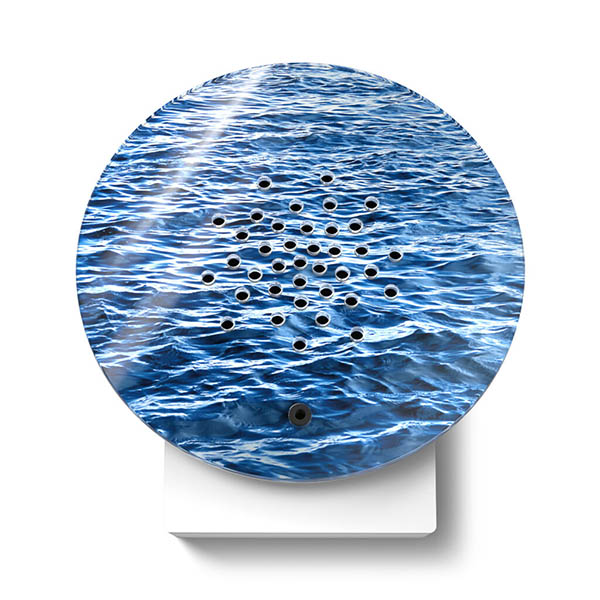 Oceanbox / Kunststoff / Aufladbarer Akku plus USB Kabel / B 108 x H 115 x T 50 mm